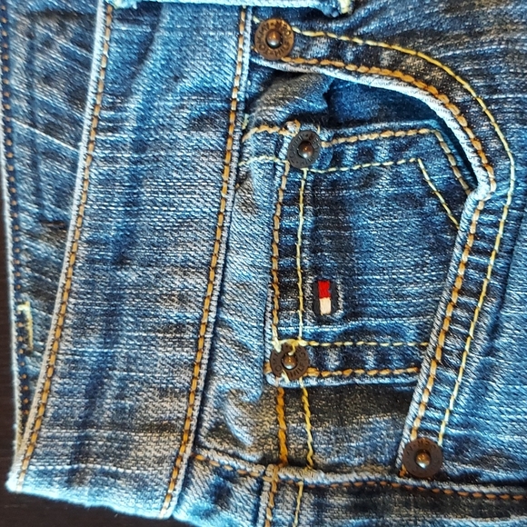 Tommy Hilfiger American Hope Classic Rise Bootcut Jeans Size 2x30 - Picture 4 of 10